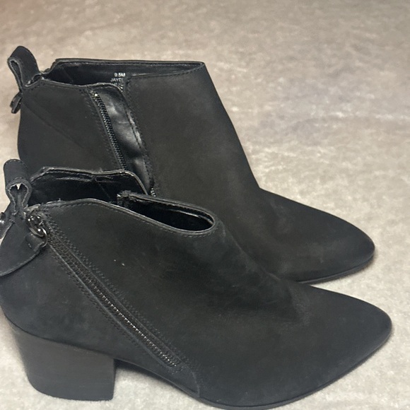 steve madden booties so.e 9.5 nwot - Picture 3 of 6